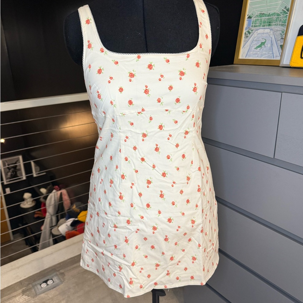 Floral White Sleeveless Dress